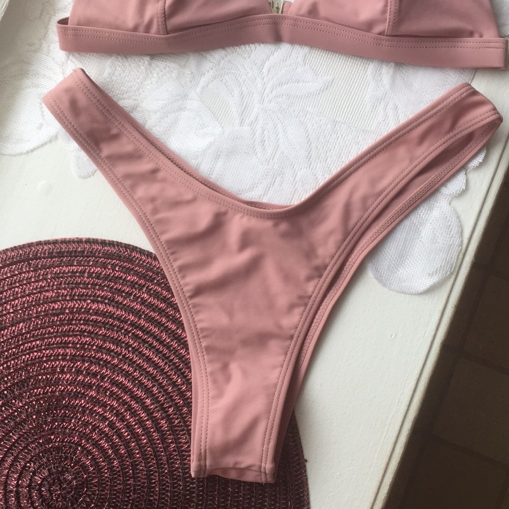 Triangle Bikini - Picture 4 of 4